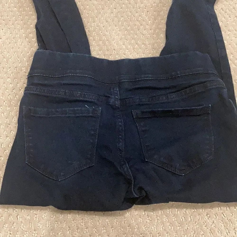 Old navy jeans - Picture 2 of 6